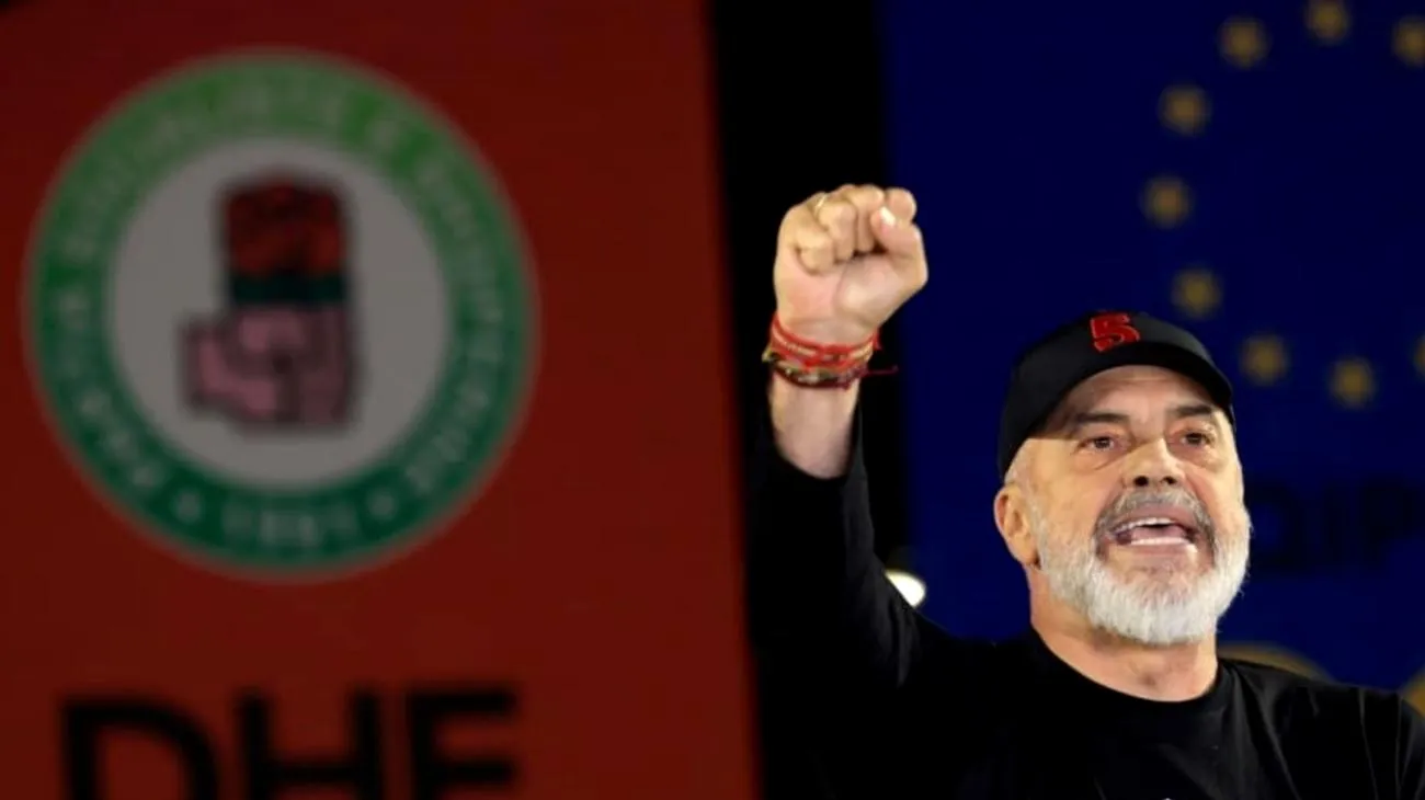 \"Ecco perché Edi Rama si inginocchia davanti a Meloni: il segreto dietro un'amicizia che sta cambiando il tuo futuro in Europa\" Tue May 20 2025 11:15:49 GMT+0000 (Coordinated Universal Time)"